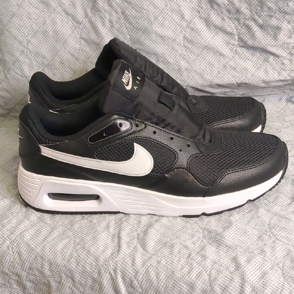 Nike Other - Nike Black and White Athletic Shoes